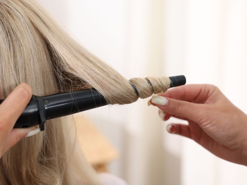 Nên uốn tóc trước Tết bao lâu