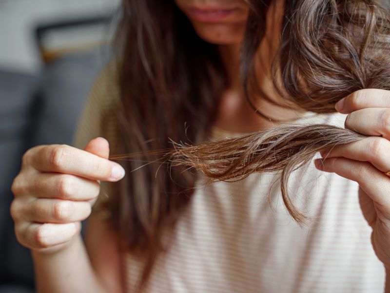 tóc yếu có nên nhuộm