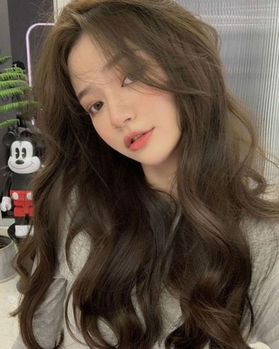 kiểu tóc phù hợp đi du lịch biển dịp 30/4-1/5