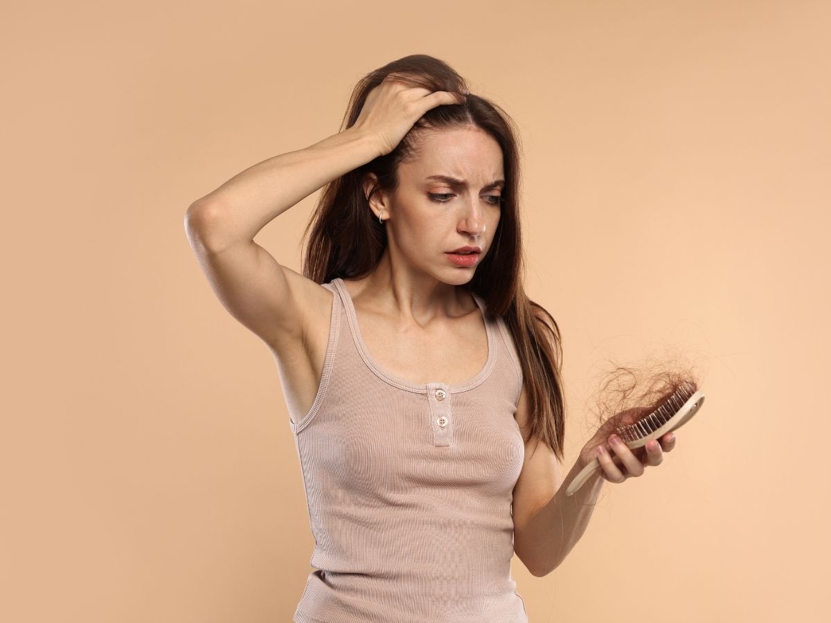 tóc mỏng dễ gãy phải làm sao